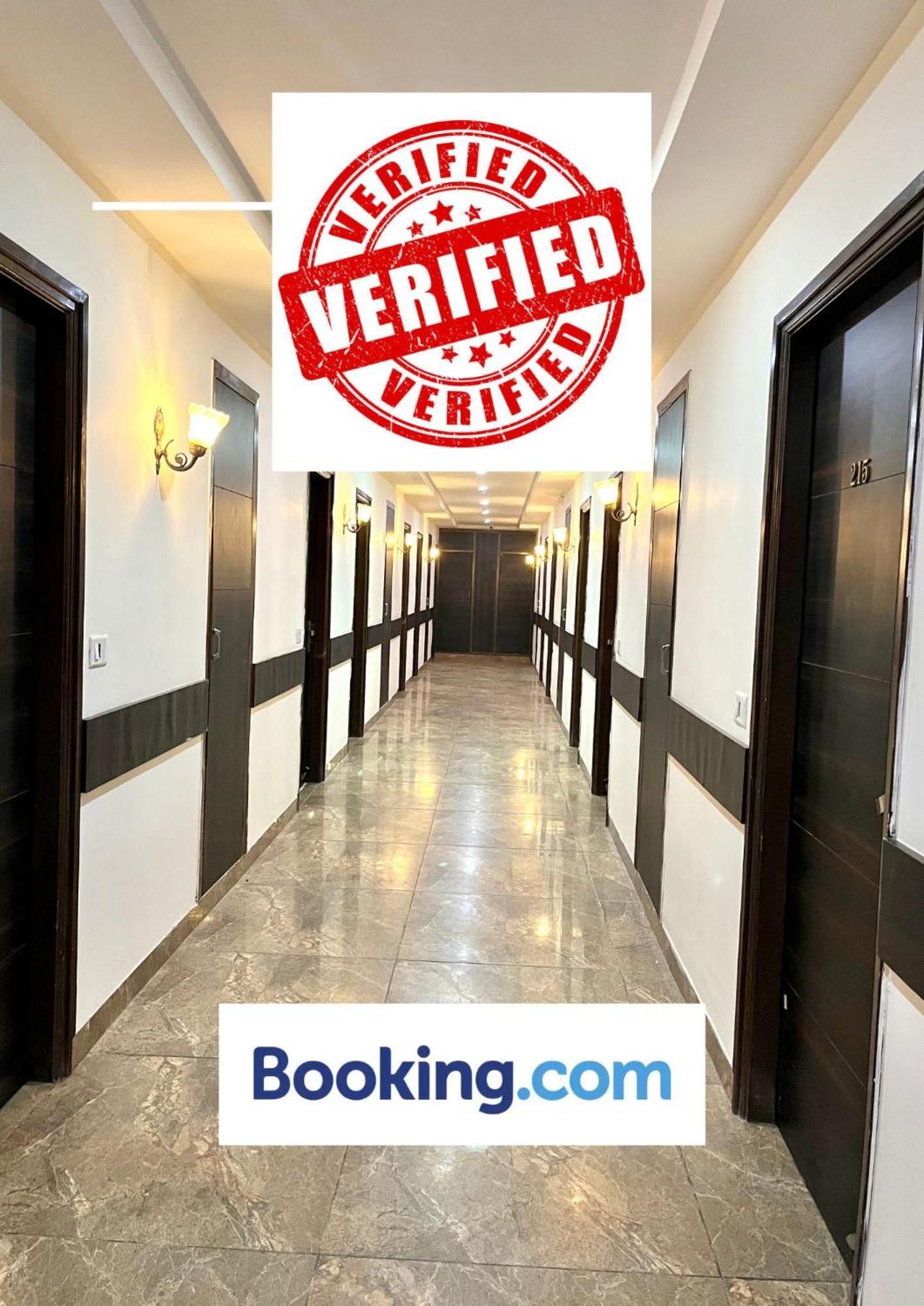 Hotel Jb Residency !! Luxurious & Royal Balcony Rooms !! Large Rooms Zirakpur Ngoại thất bức ảnh